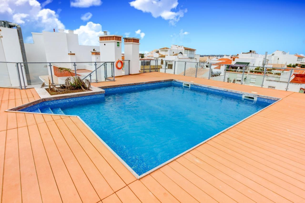 Two Bedroom Apartment With Rooftop Pool In Alvor Exteriör bild