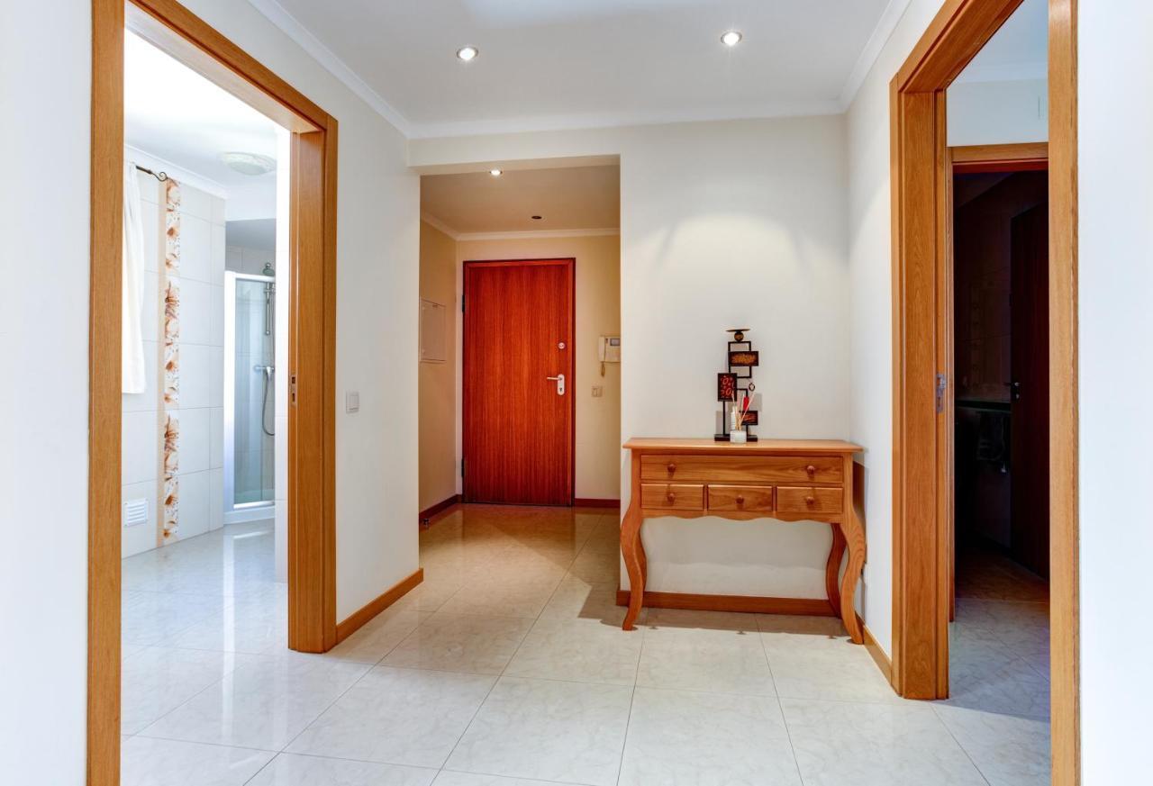 Two Bedroom Apartment With Rooftop Pool In Alvor Exteriör bild