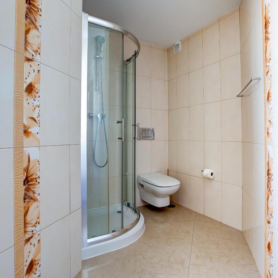 Two Bedroom Apartment With Rooftop Pool In Alvor Exteriör bild
